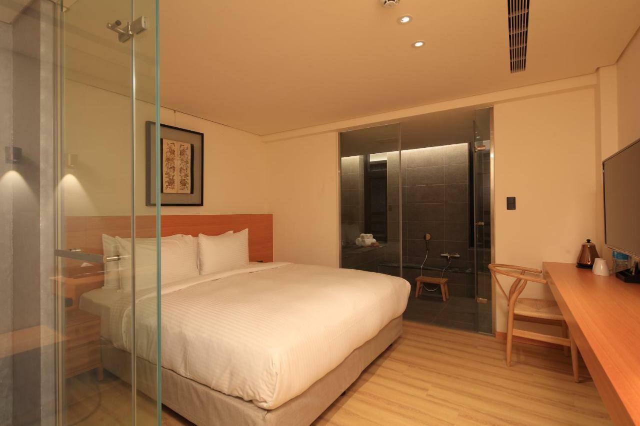 วอเตอร์เฮาส์ Hotel ไทเป ภายนอก รูปภาพ